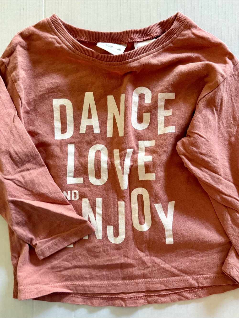 Zara Kids Long-Sleeve Tee in Dusty Rose with White 'DANCE LOVE ENJOY' Print